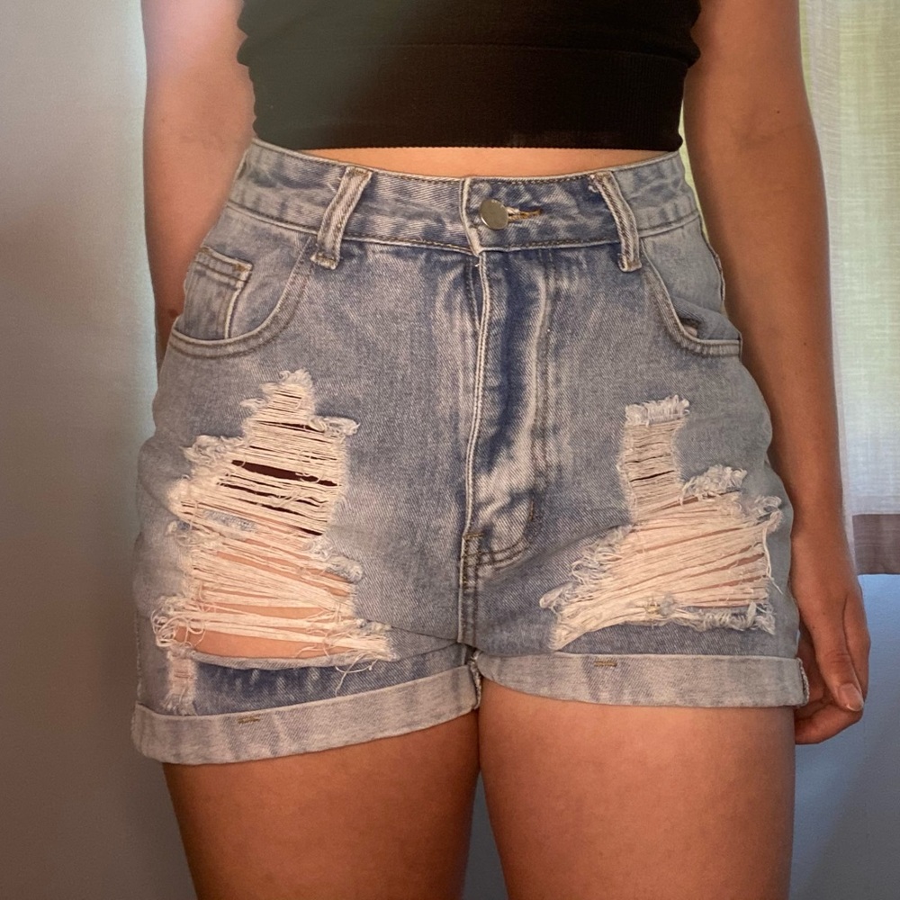 SHEIN Distressed High Rise Denim Shorts